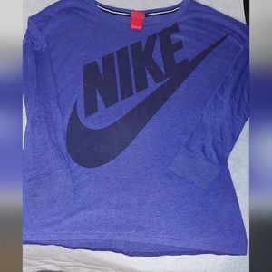 Medium long sleeve Nike tee